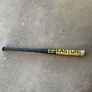 Easton Power Core MDL L10 2822 28 In 22 Oz 2 1/4” Dia.  Little League Bat
